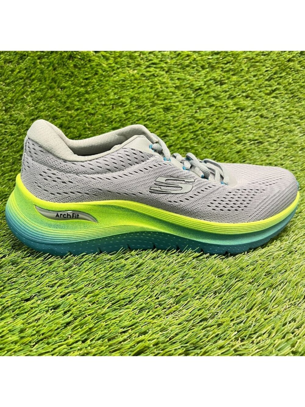 Skechers Arch Fit 2.0 Mens Size 8.5EE Gray Green Athletic Running Shoes Sneakers